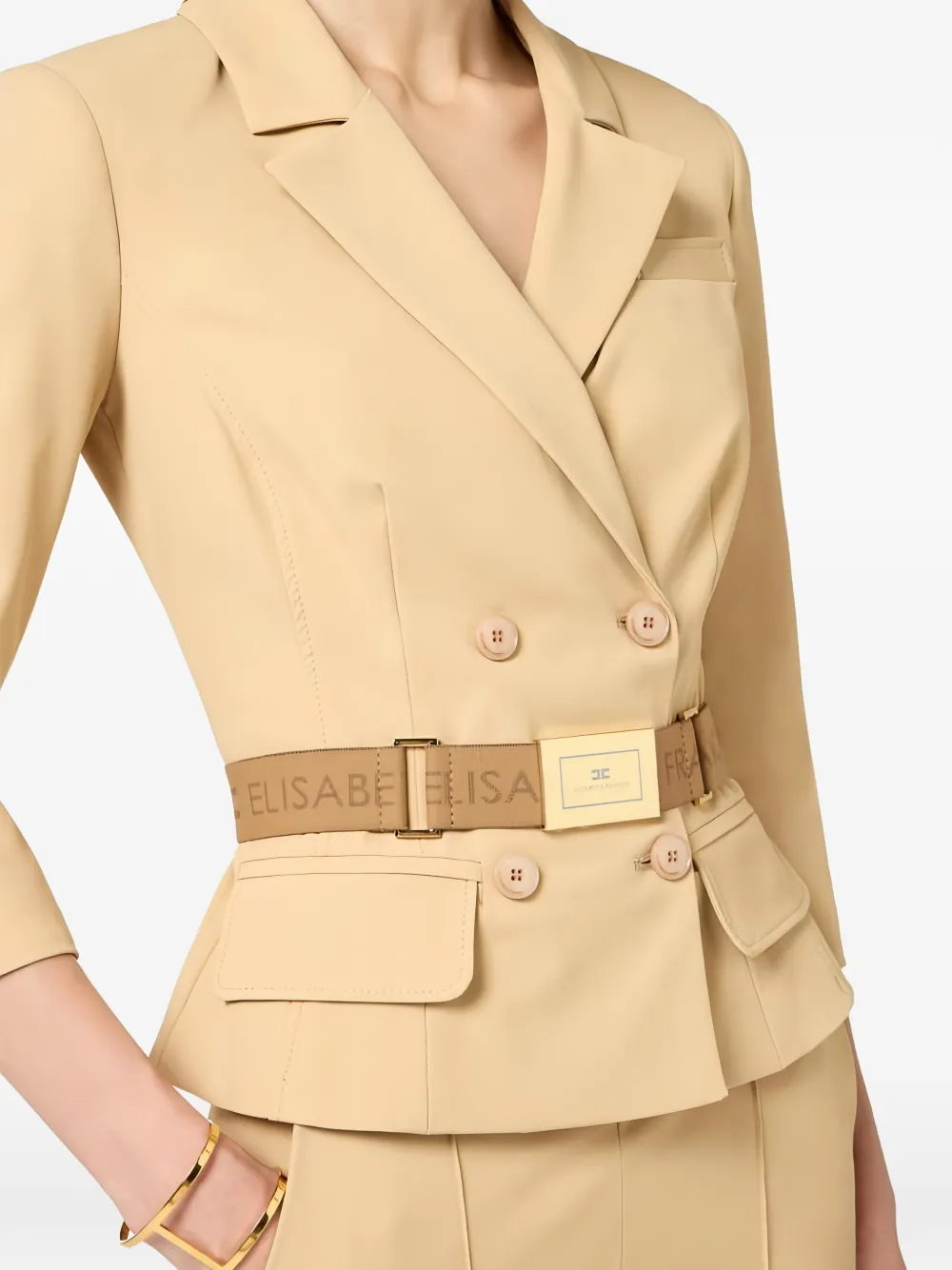 Elisabetta Franchi Jack met ceintuur en dubbele rij knopen Beige