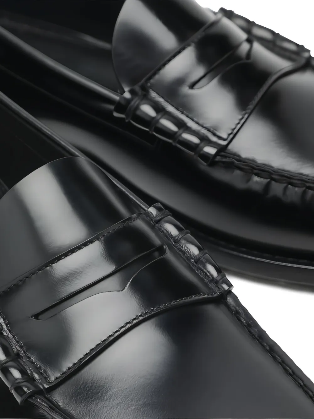 Church's Loafers met tonaal stiksel en penny bandje Zwart