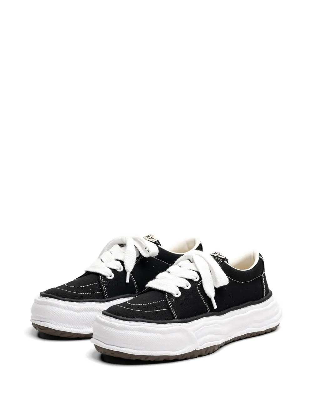 Maison MIHARA YASUHIRO lace-up round-toe sneakers Zwart