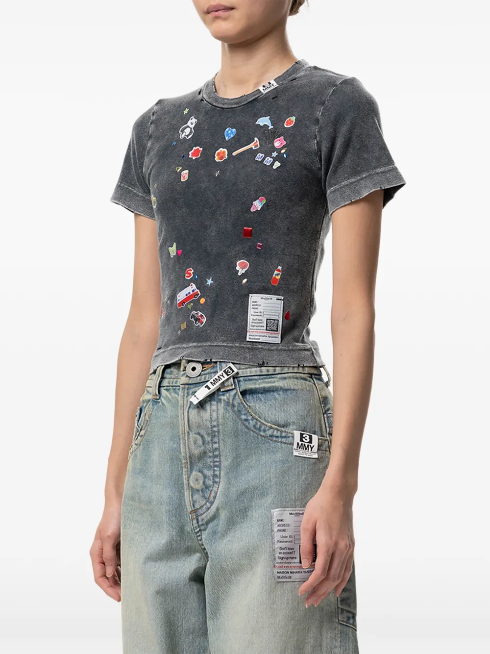 Maison MIHARA YASUHIRO Kids gebleekt T-shirt met stickerprint Grijs