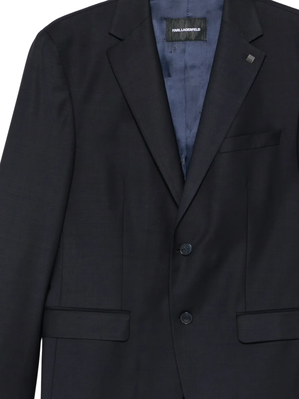 Clever buttoned blazer