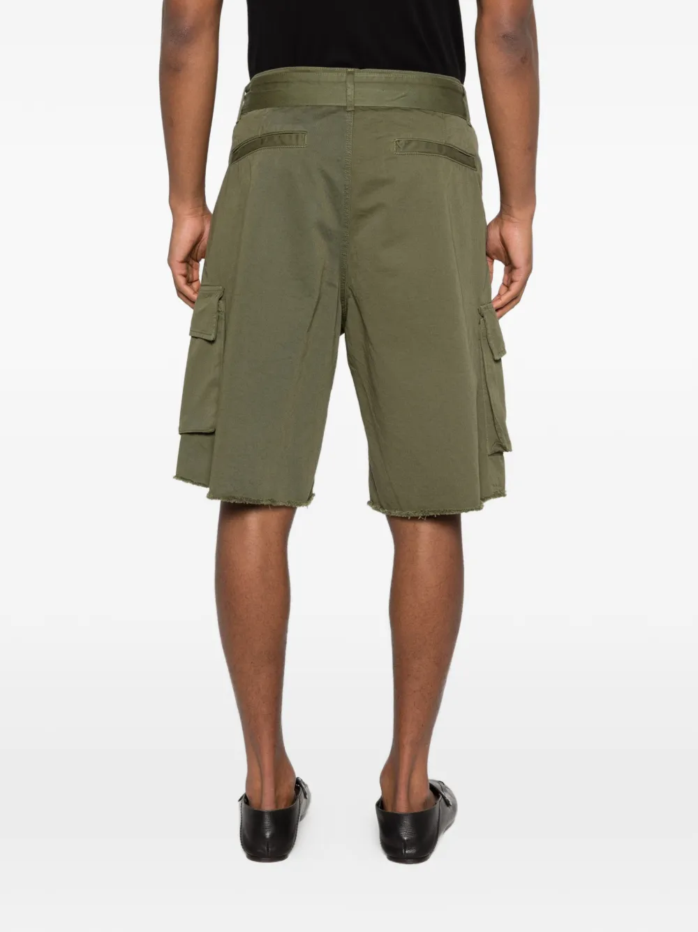 Laneus Cargo shorts met ceintuur en knoop Groen