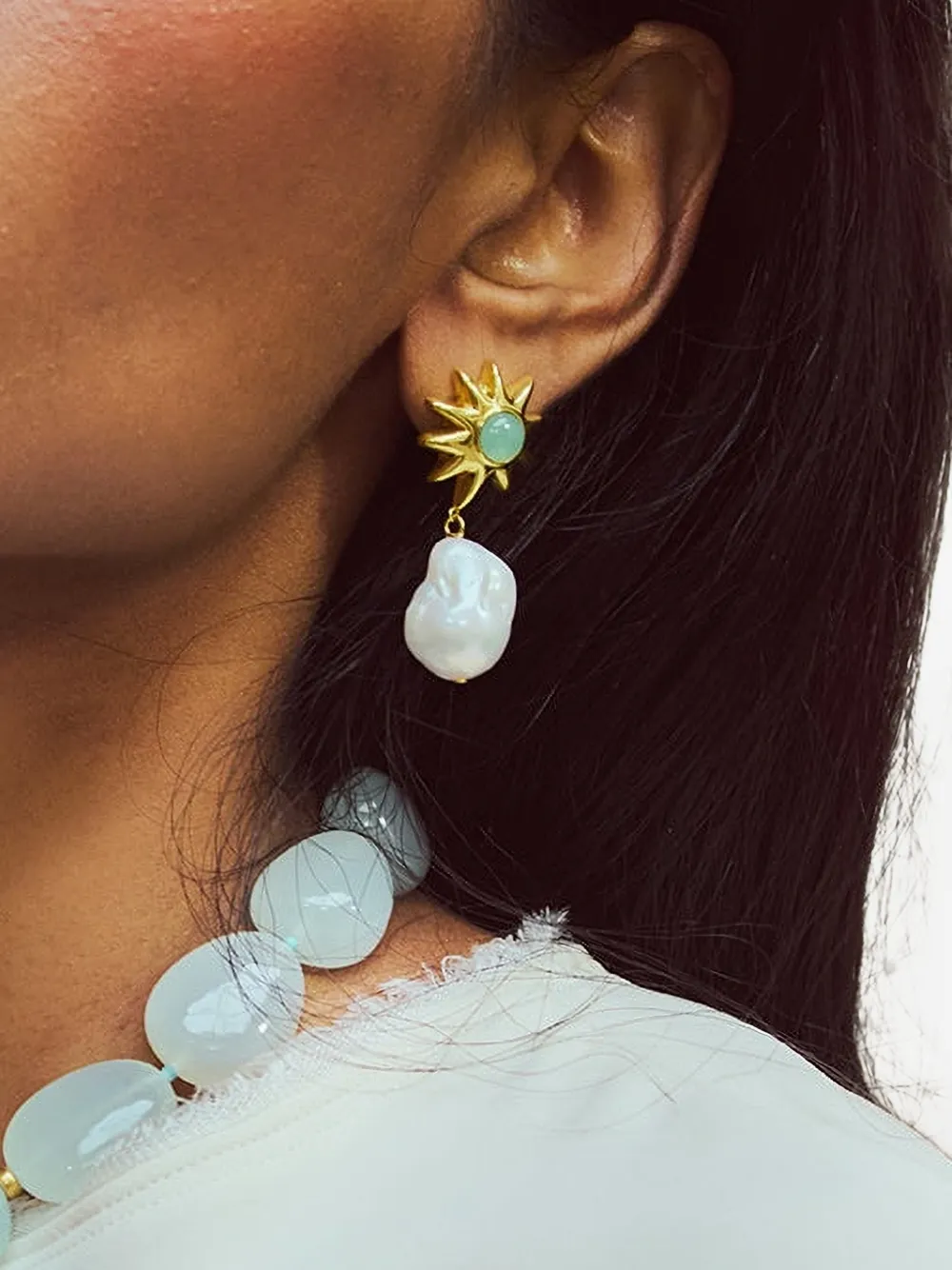 Lizzie Fortunato Pearl Drop Earrings - Gold 