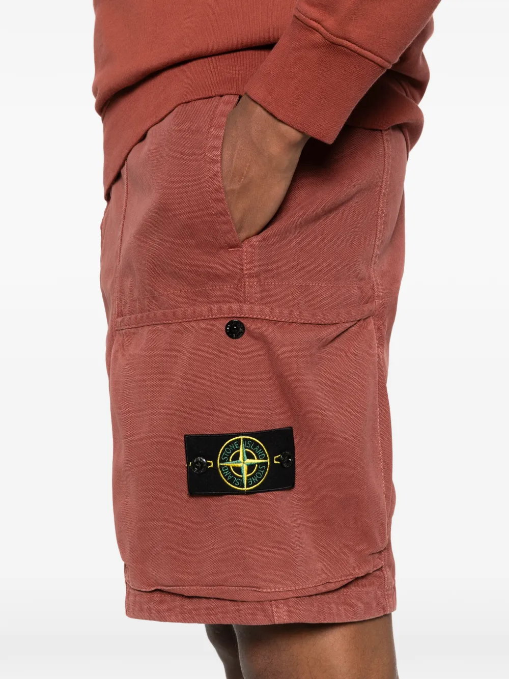 Stone Island Cargo shorts met logopatch Rood