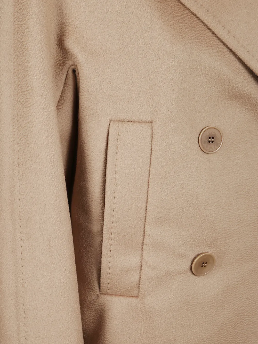 Max Mara Jas met dubbele rij knopen Beige