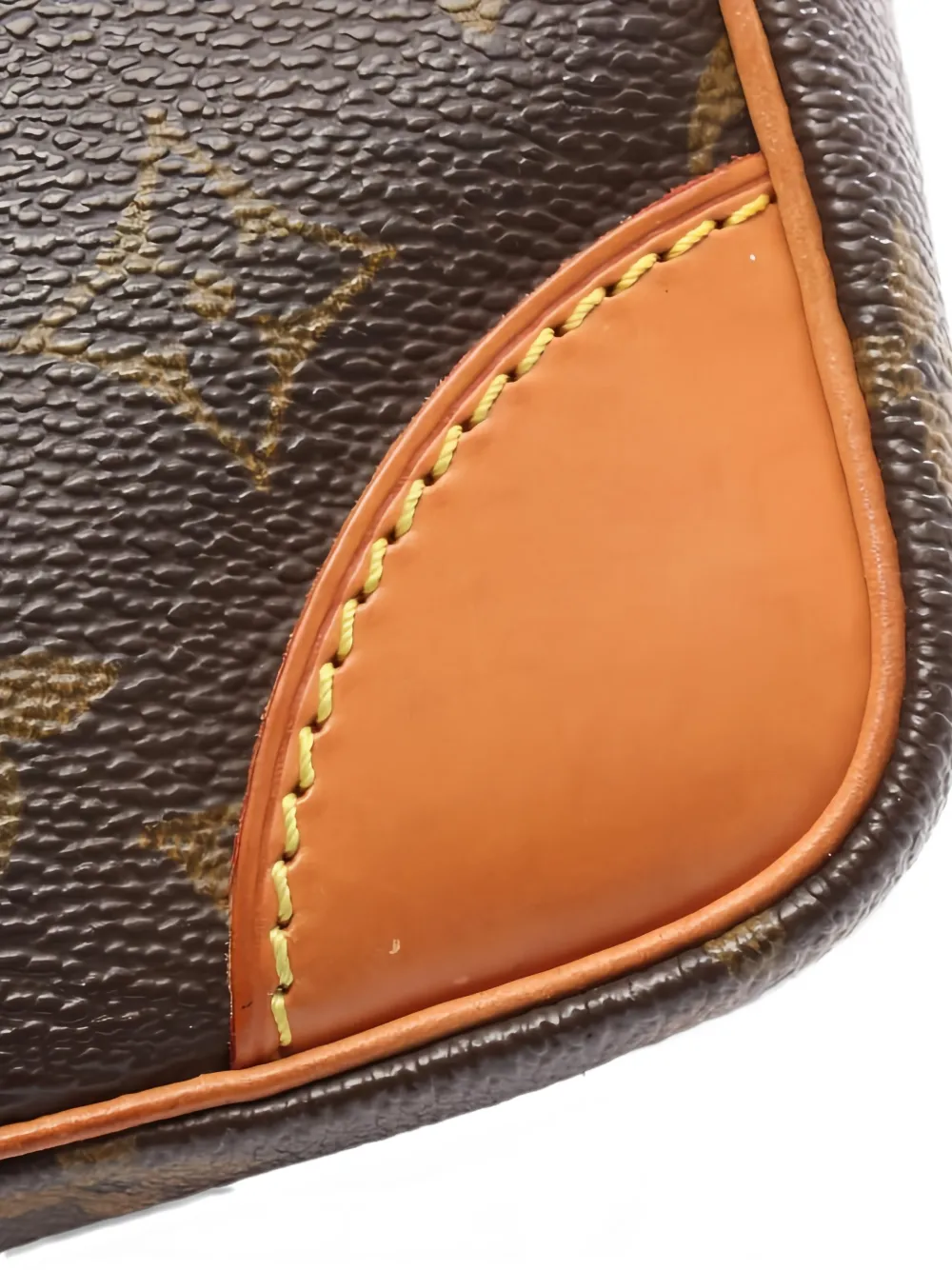 2001 Amazon Monogram Shoulder Bag