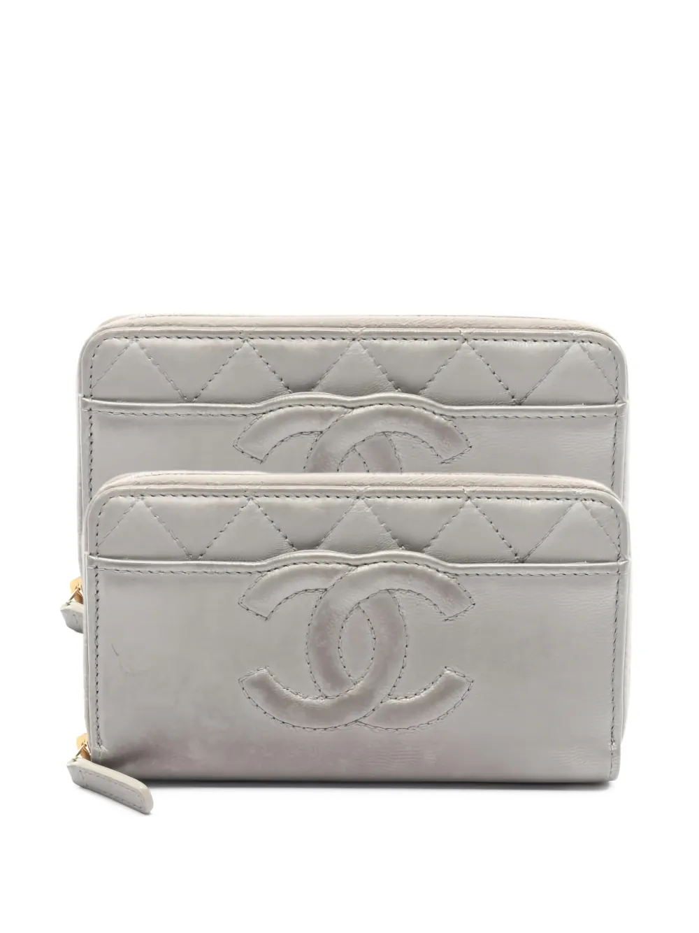 CHANEL Pre-Owned 2021-2022 Matelasse round wallet - Grigio