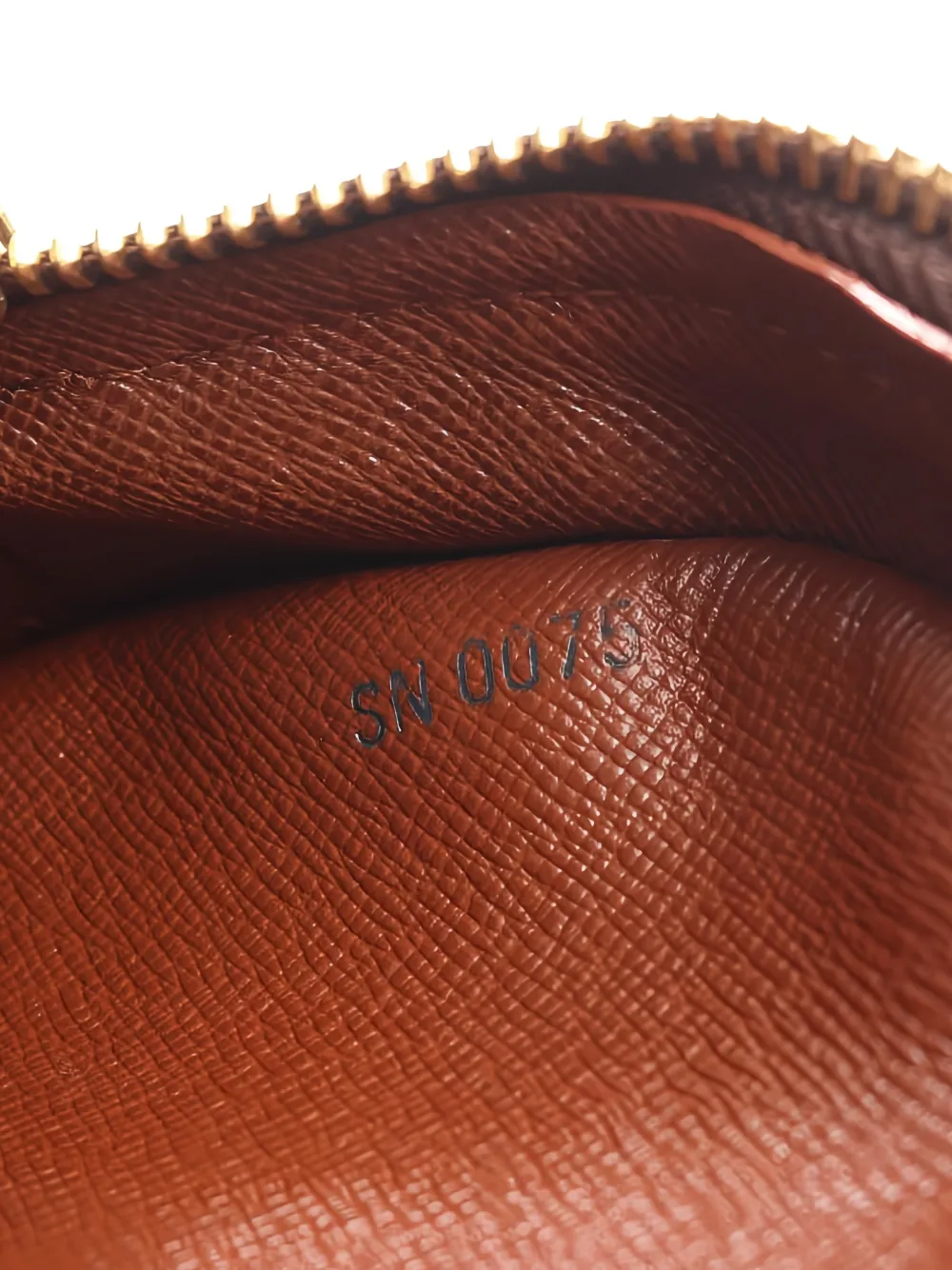 2005 Blois Monogram-Canvas Cross Body Bag