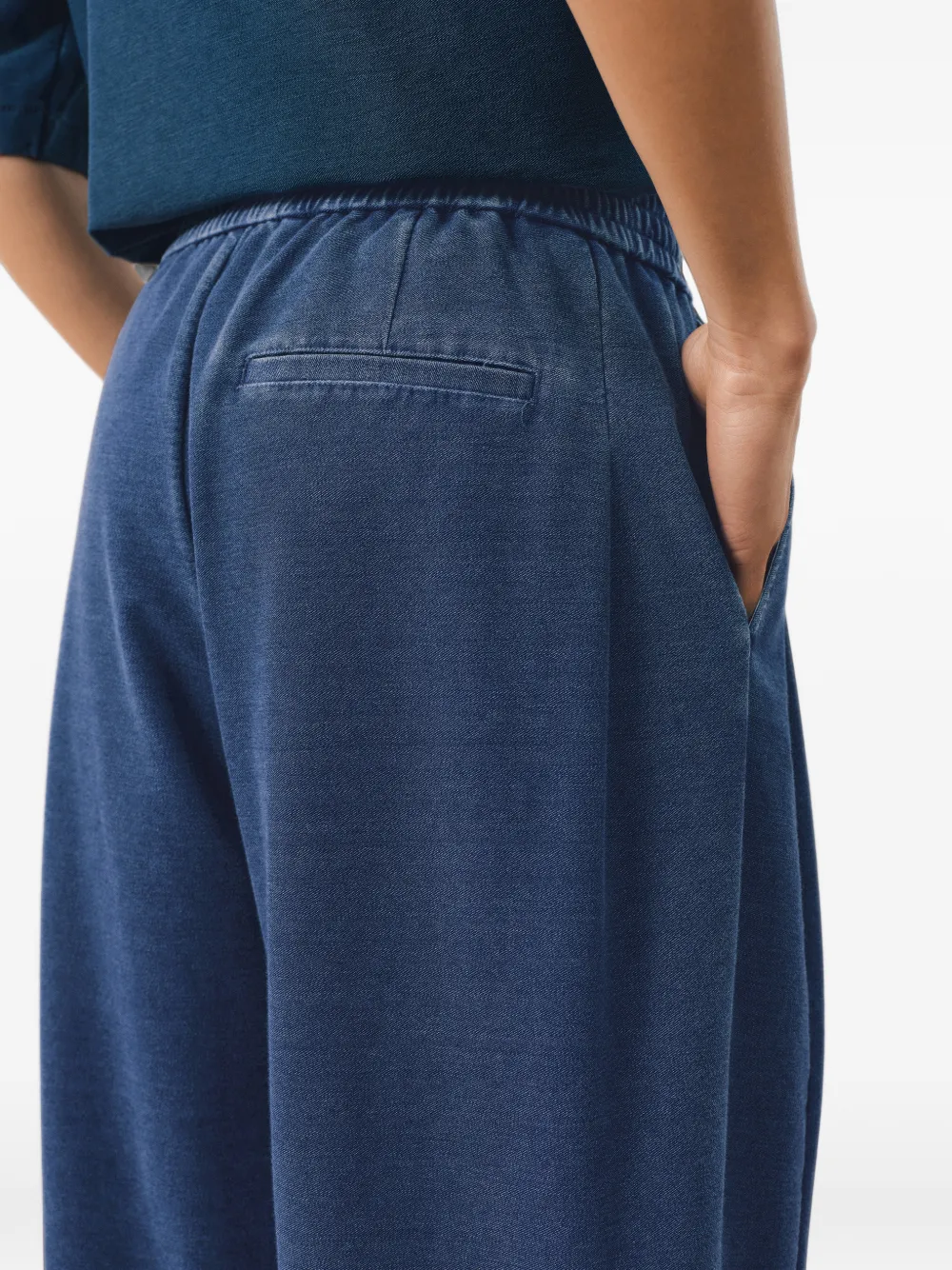 CROQUIS Gebreide broek met trekkoord en toelopende pijpen Blauw