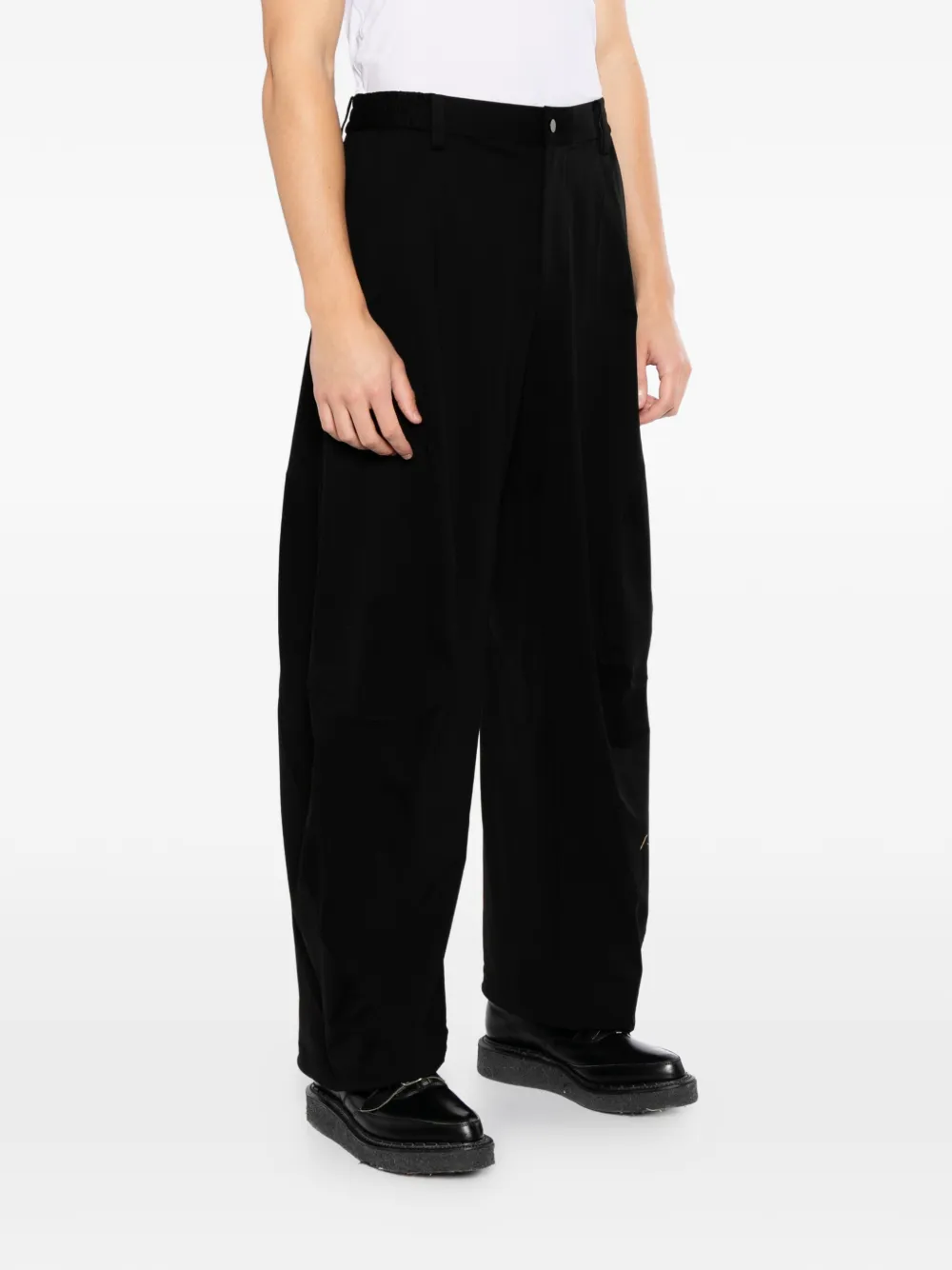 CROQUIS Broek met toelopende pijpen Zwart