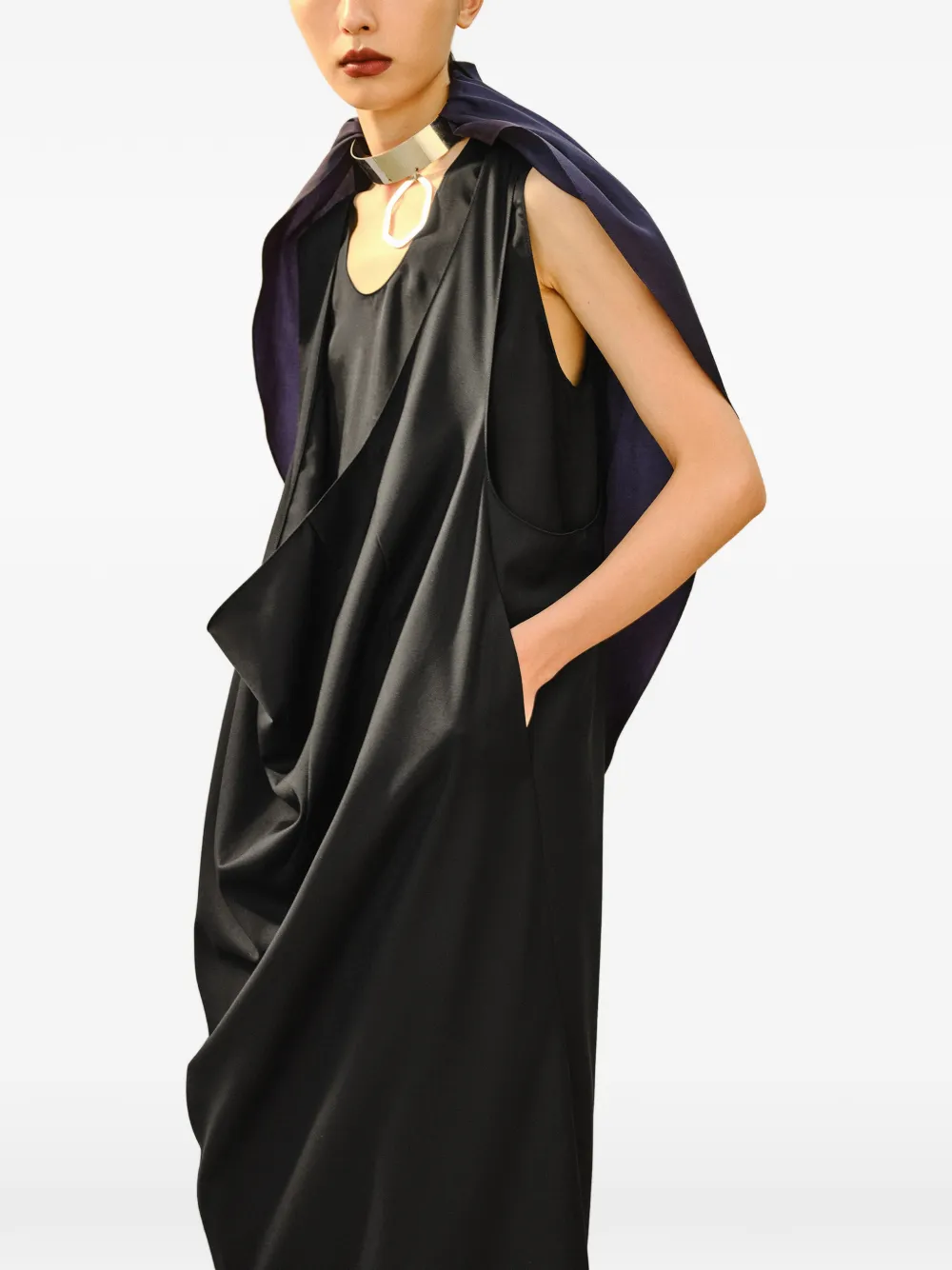 LESS Mouwloze midi-jurk Zwart