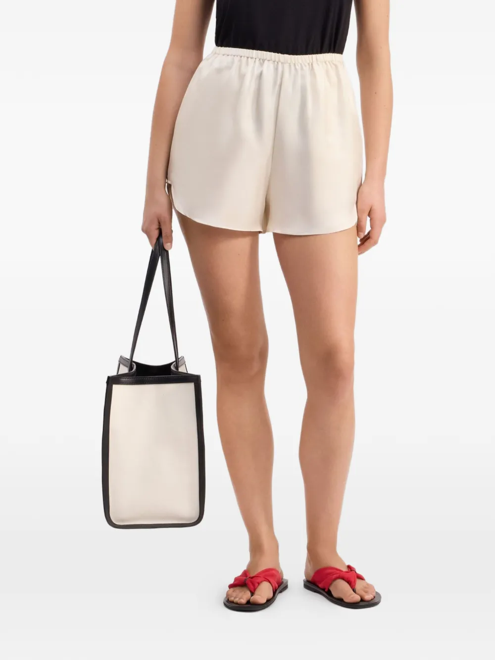 LouLou de Saison Shorts met elastische taille Beige