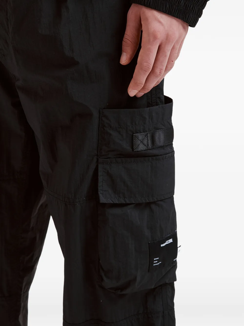 izzue Broek met cargo zak Zwart