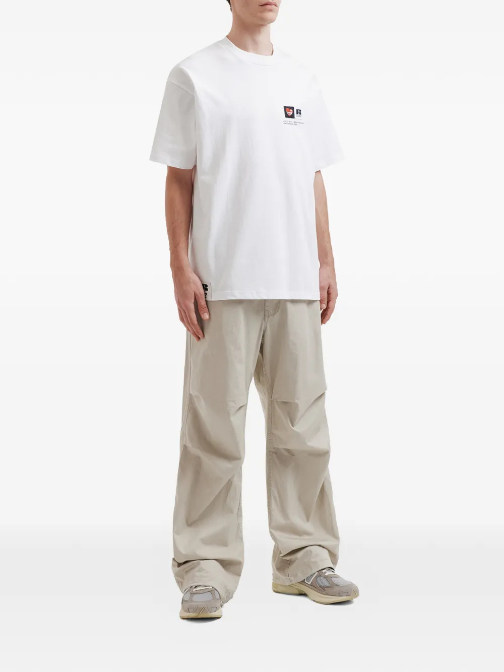 izzue 로고 패치 티셔츠 | 티셔츠 | Image 2