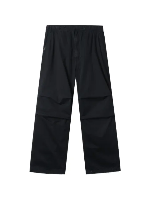 izzue pantalones negros