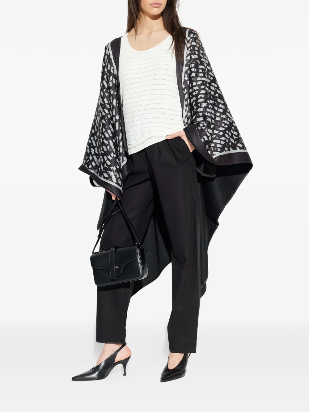  Emporio Armani Patterned Cape - Black 