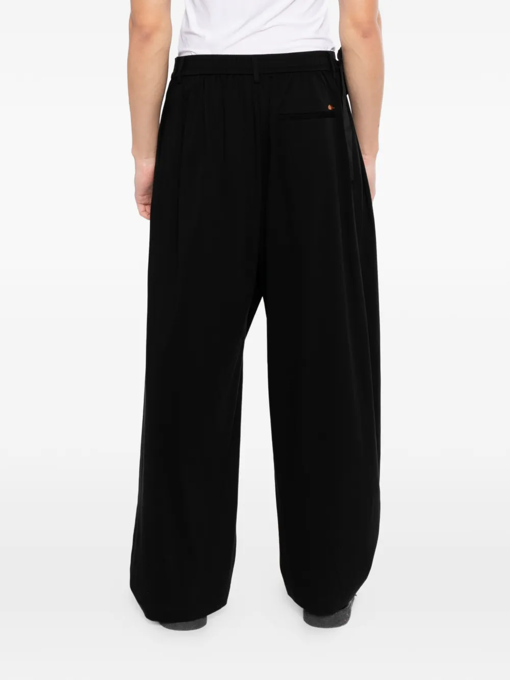 CROQUIS Broek met toelopende pijpen Zwart