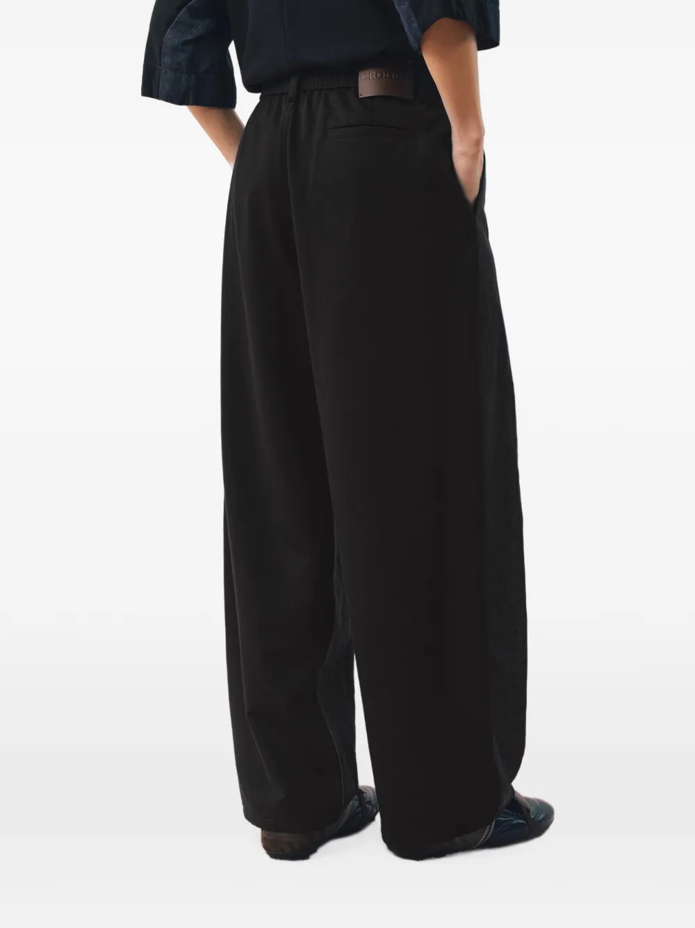 CROQUIS Ruimvallende broek Zwart