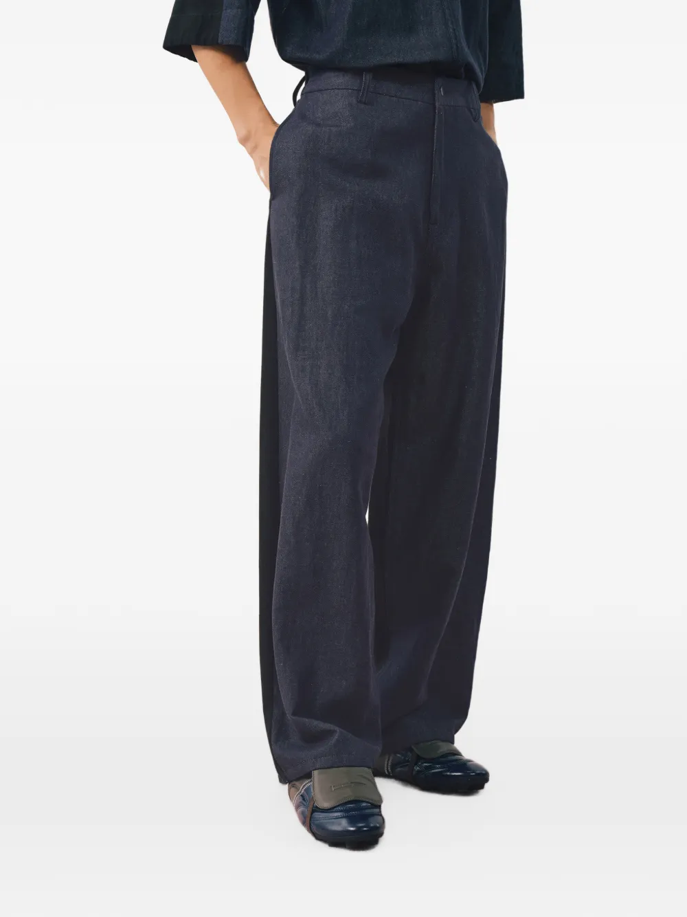 CROQUIS Ruimvallende broek Zwart