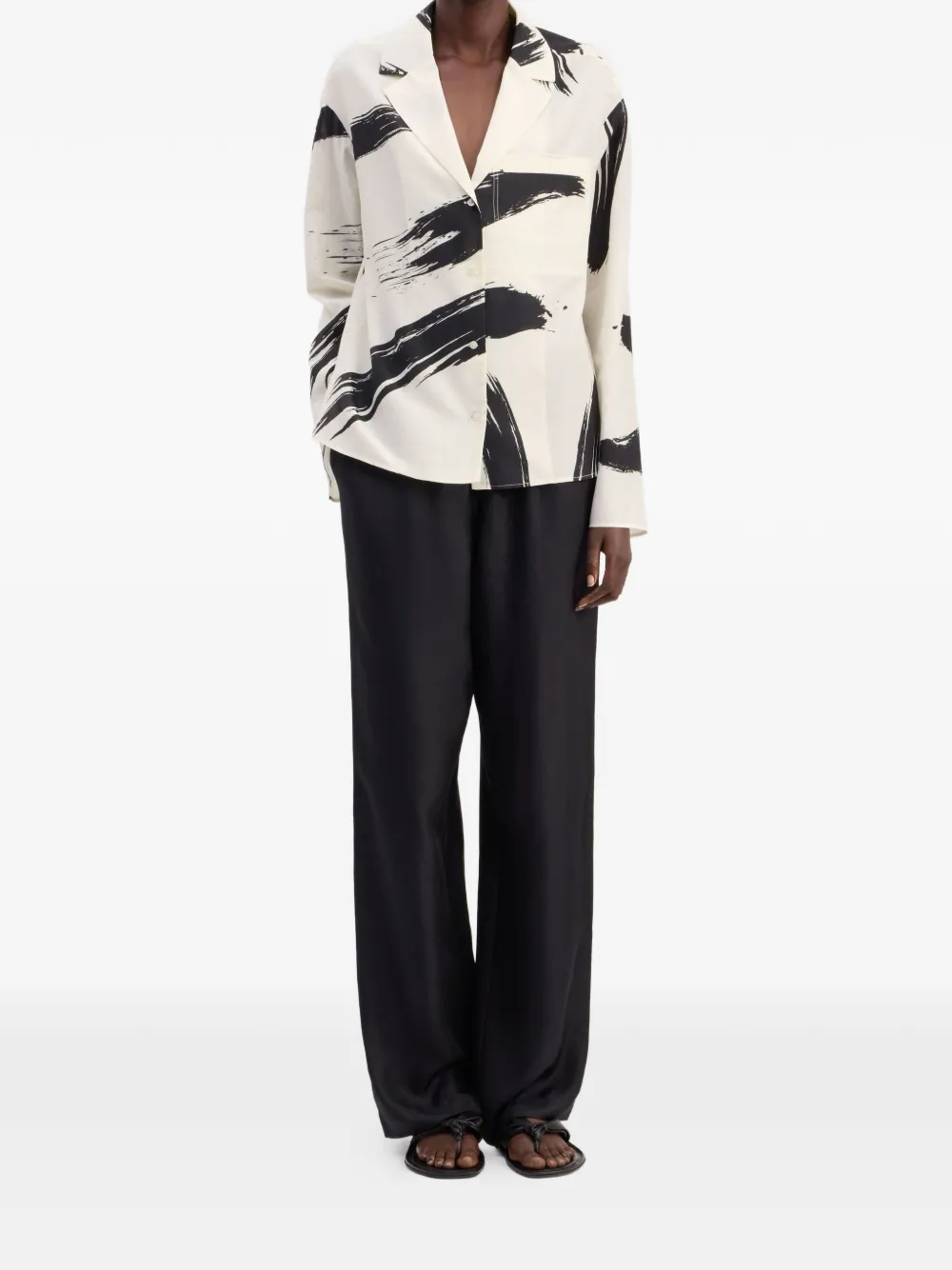 LouLou de Saison Sana blouse met Cubaanse kraag en print Beige
