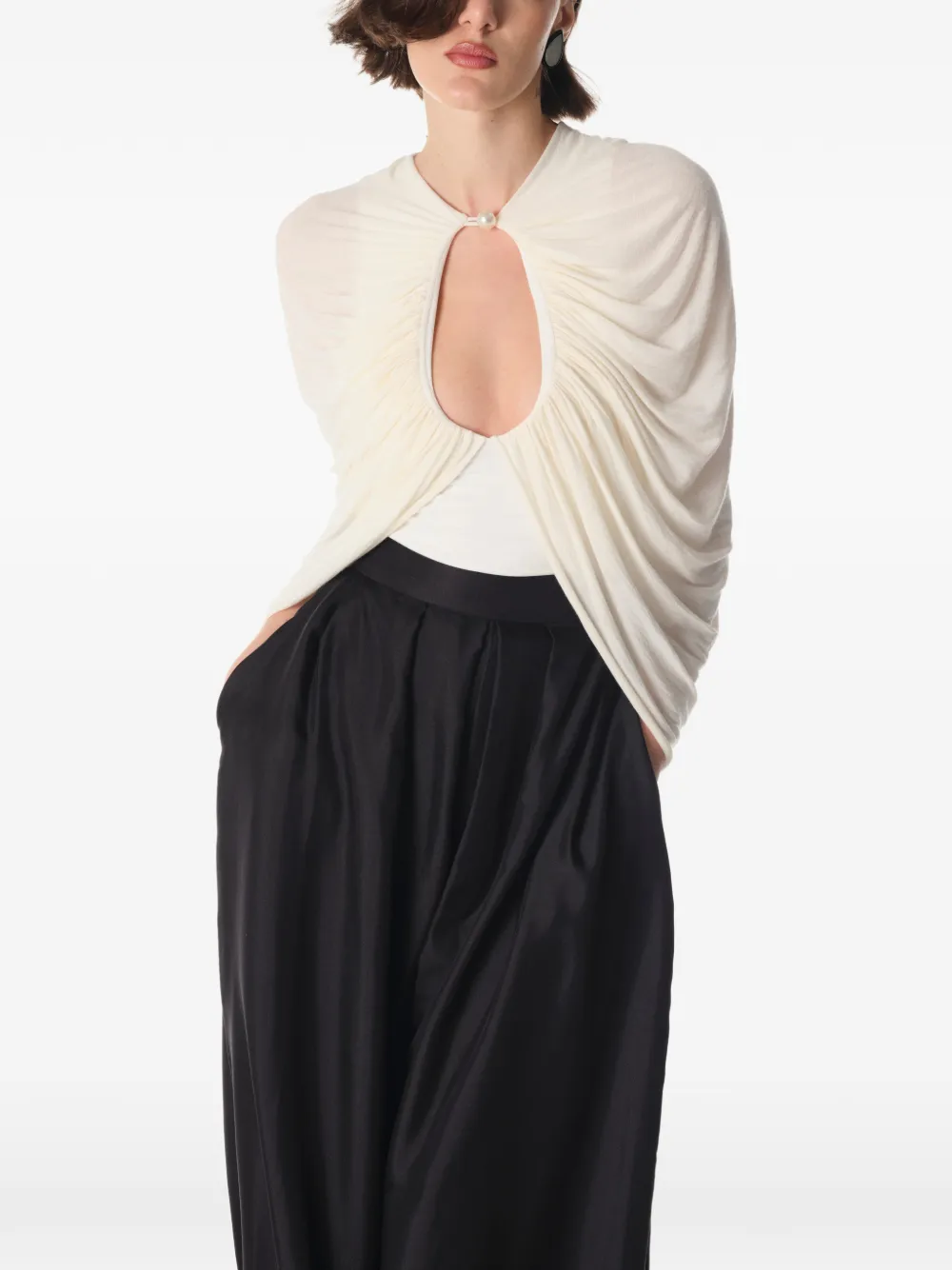 MANURÍ Gedrapeerde blouse Beige