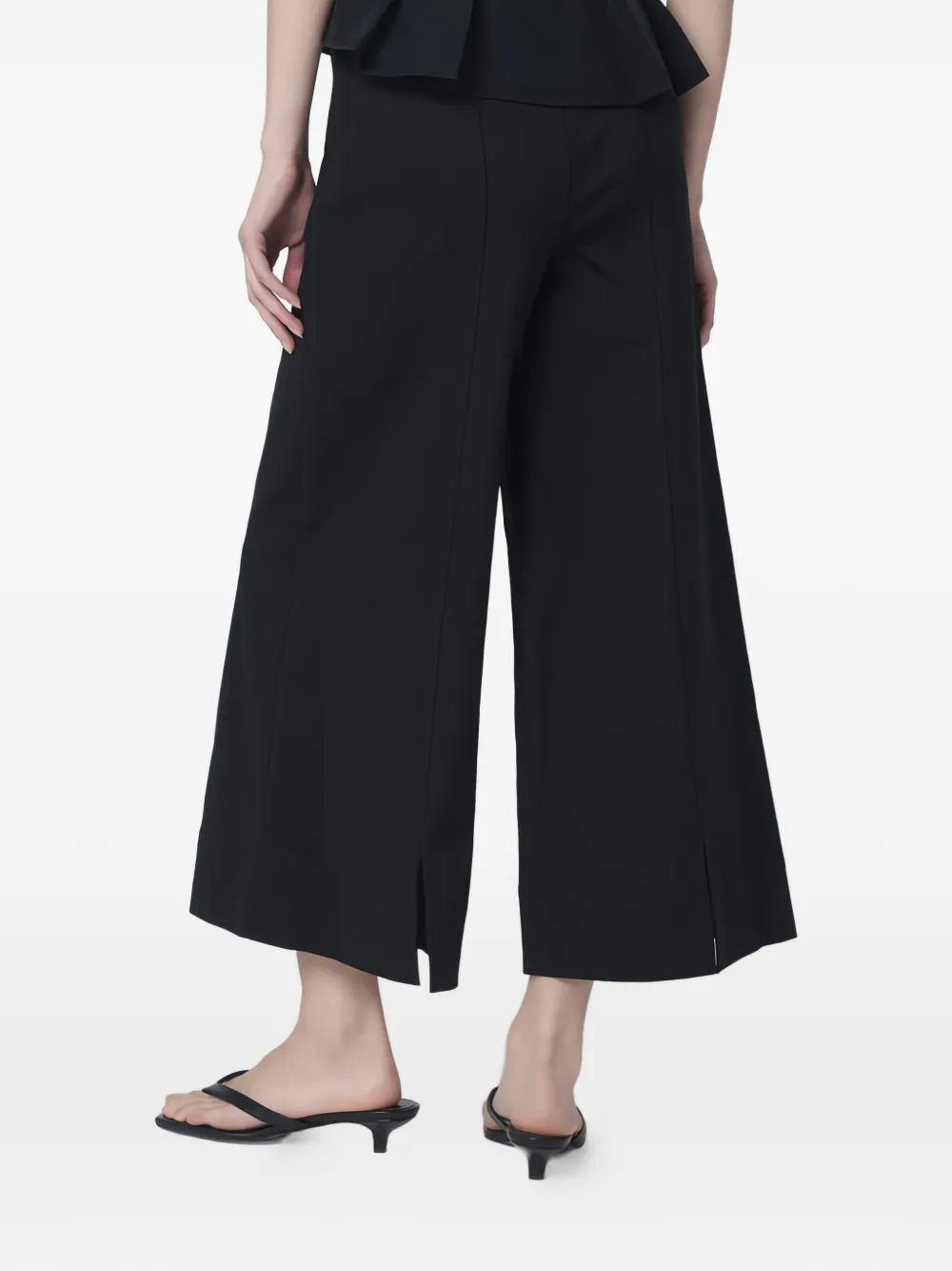 SIMKHAI Kallin cropped broek Zwart