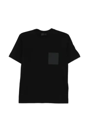 Moncler パッチポケット Tシャツ | ブラック | FARFETCH JP