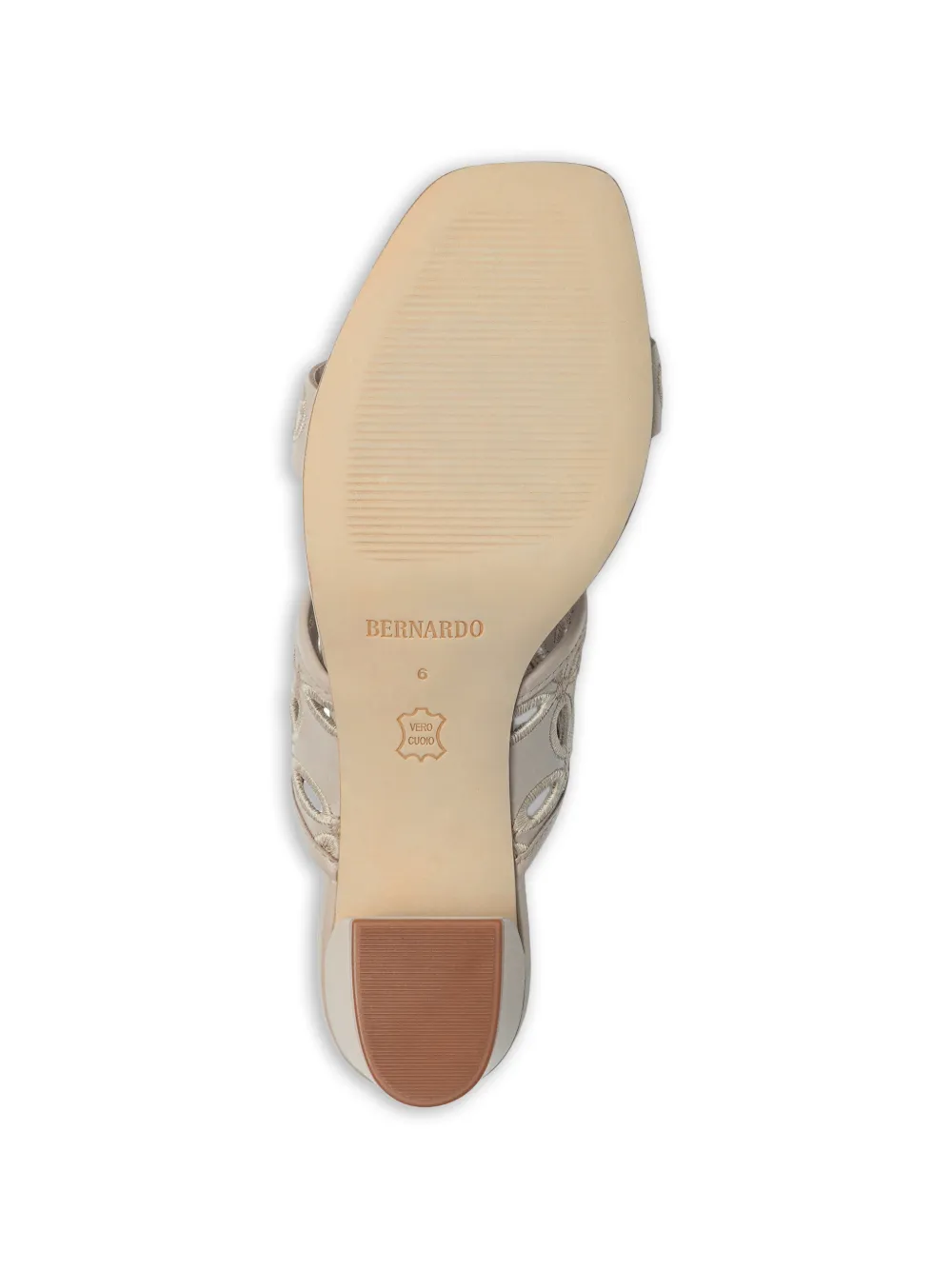 Bernardo Gemma sandalen met uitgesneden details Beige
