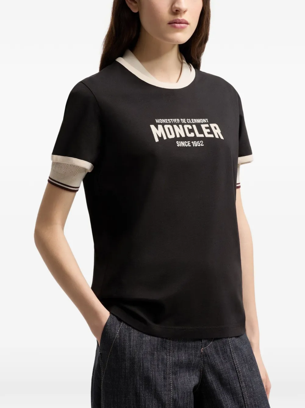 Moncler T-shirt met logo Zwart