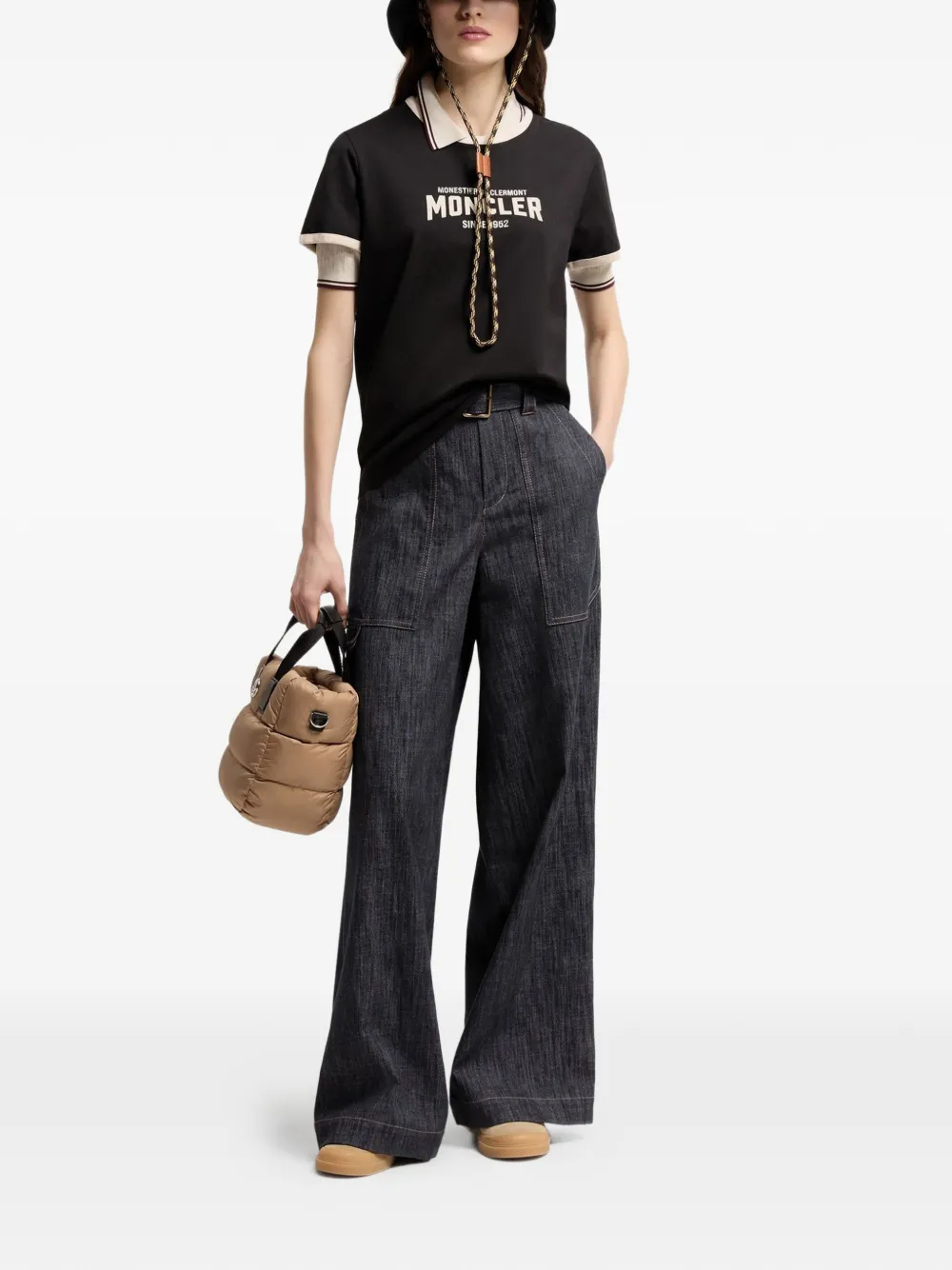 Moncler T-shirt met logo Zwart