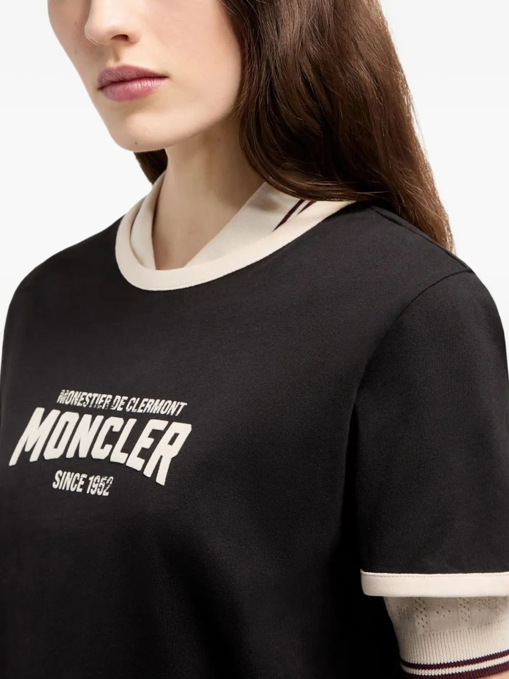 Moncler T-shirt met logo Zwart