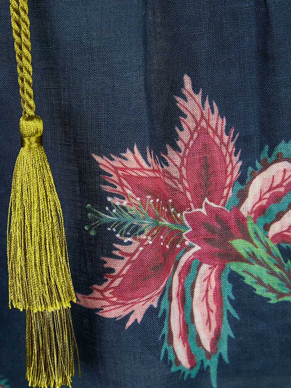 floral-pattern tassel-detail shorts