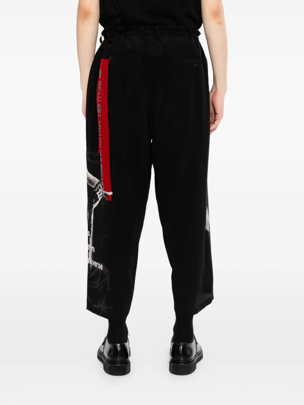 Yohji Yamamoto Broek met grafische print Zwart