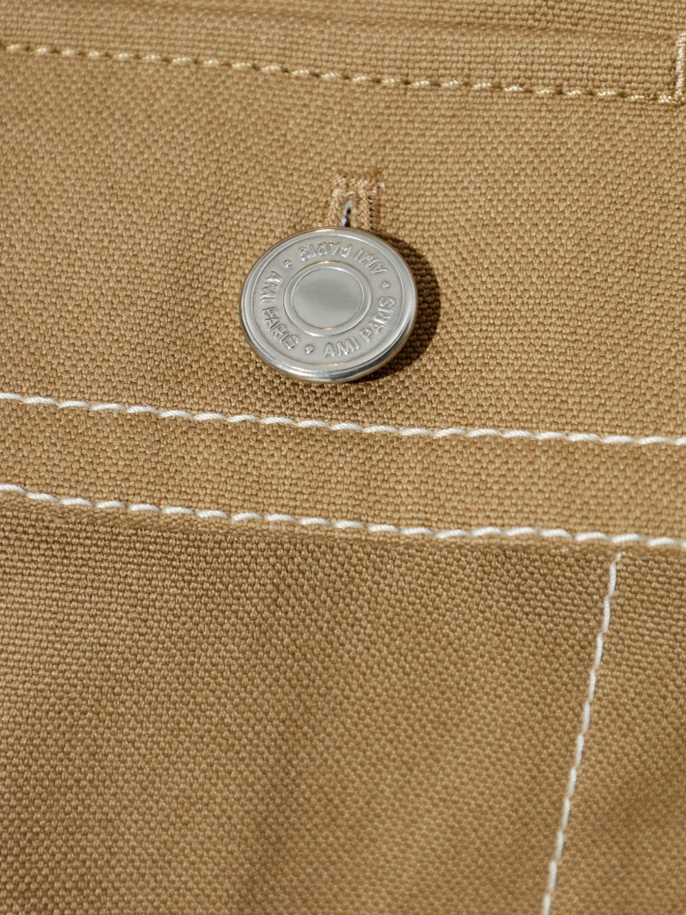 AMI Paris Shirtjack met contrasterend stiksel Beige