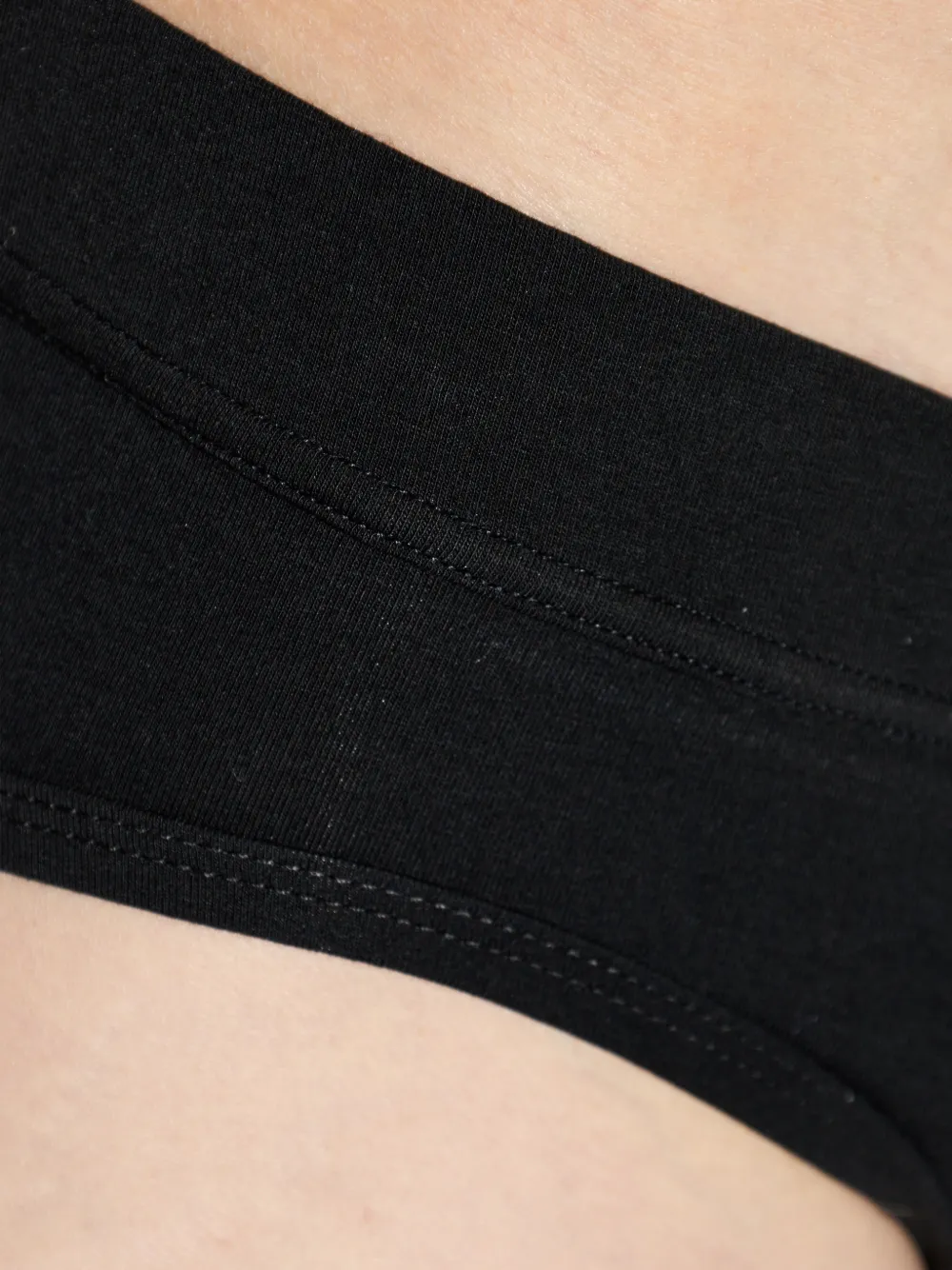 Logo-Detail Brief