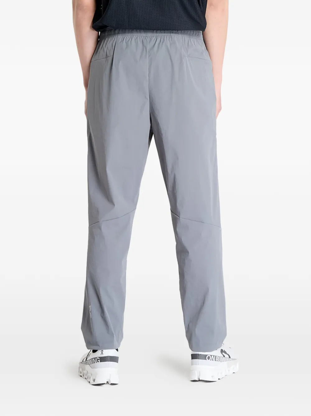 On Running 올데이 팬츠 | 레귤러 & 스트레이트 팬츠 | Image 2