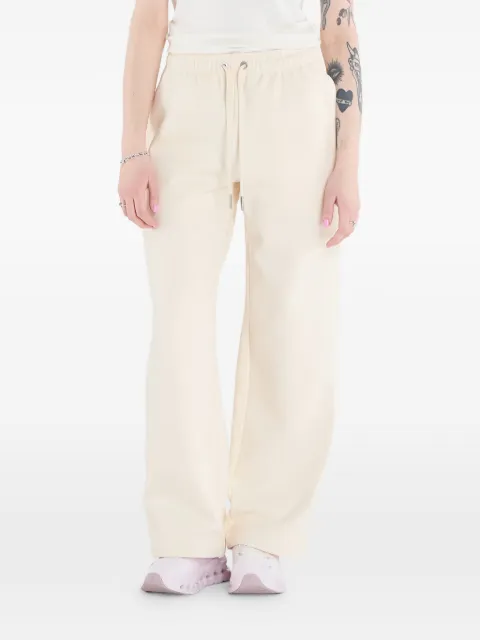 On  pants Club
