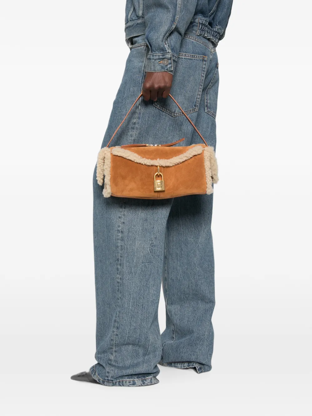 Balmain Pulse suède schoudertas met lammy afwerking Beige