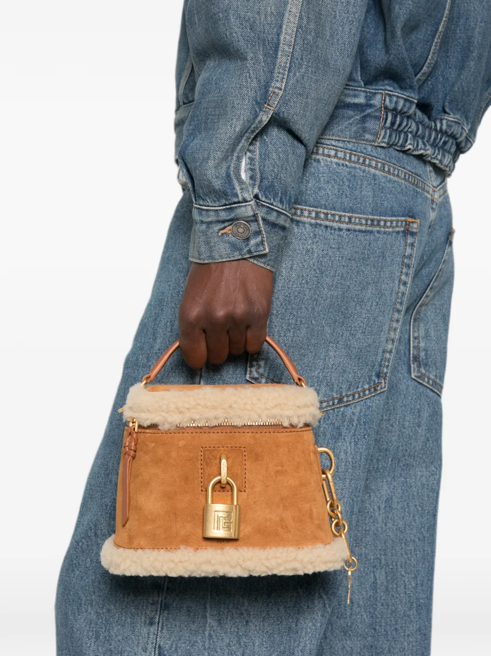 Balmain Pulse Vanity tas met lammy afwerking en handvat Beige