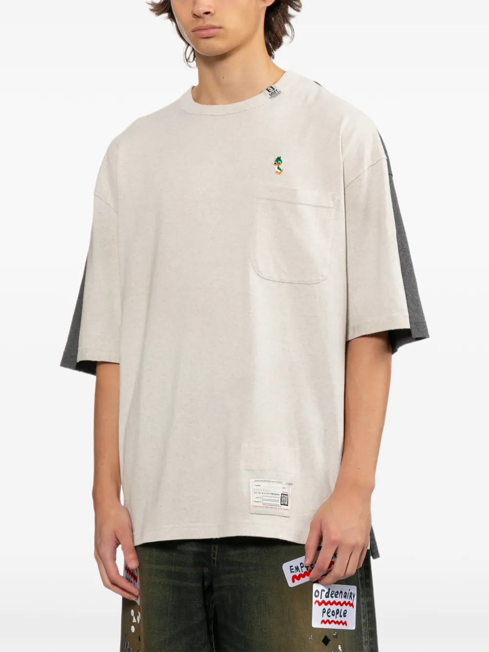 Maison MIHARA YASUHIRO T-shirt met colourblocking Beige