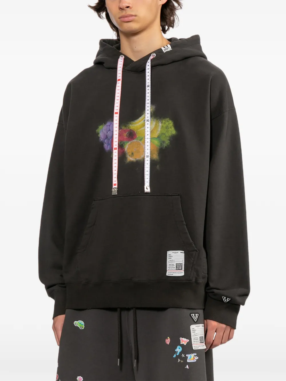 Maison MIHARA YASUHIRO Hoodie met fruit-print Zwart