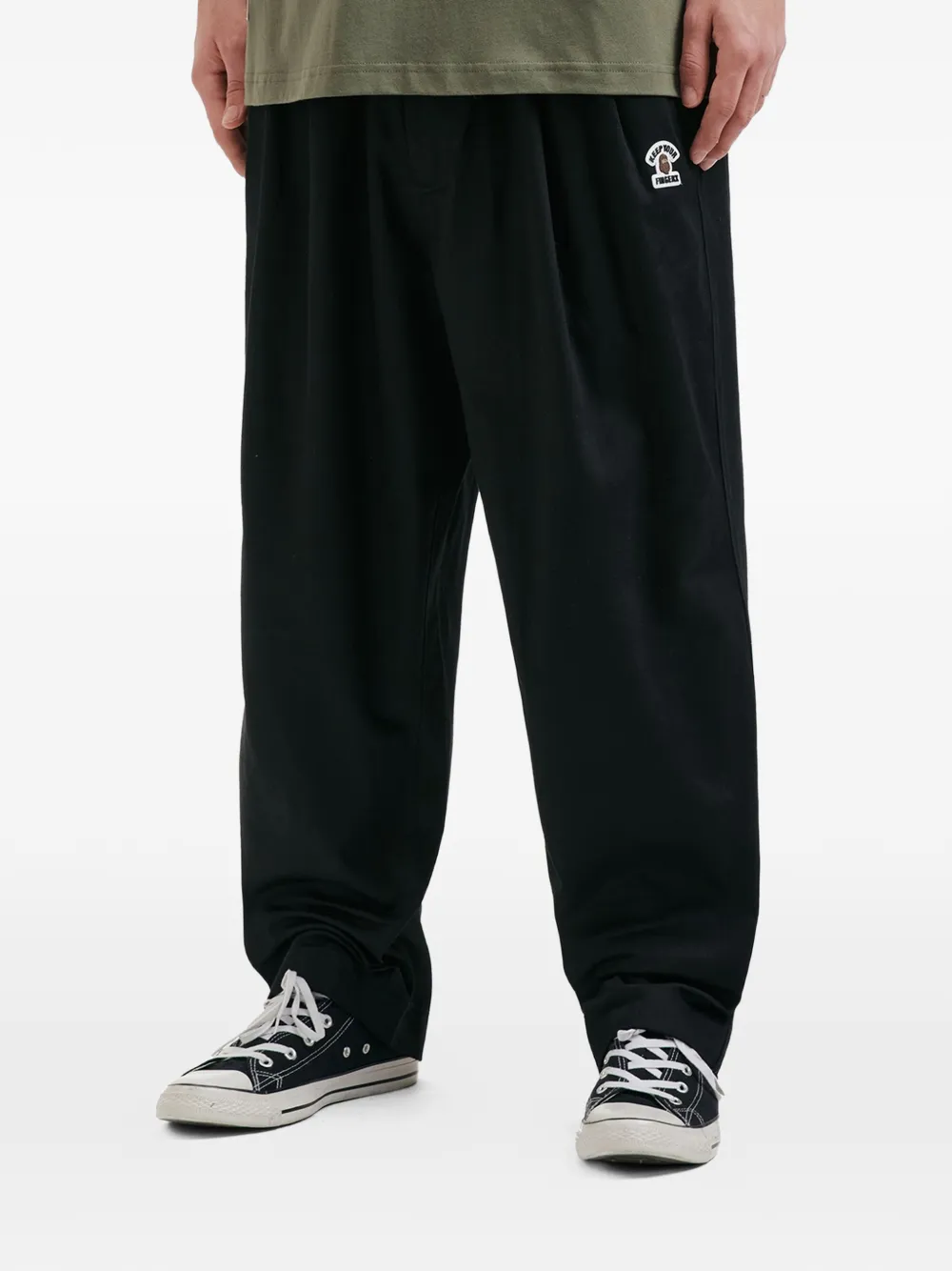  Fingercroxx Elasticated-waistband Logo-patch Trousers - Black 
