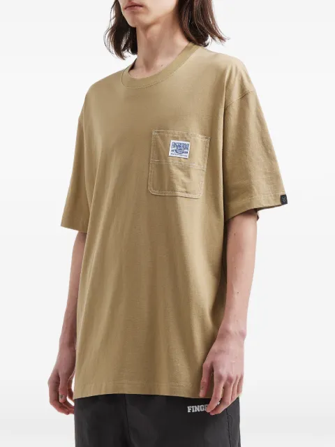 FINGERCROXX logo-patch T-shirt