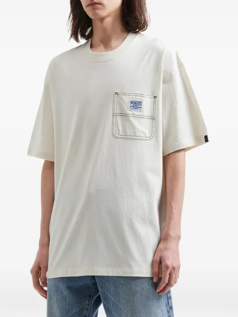 FINGERCROXX logo-patch T-shirt