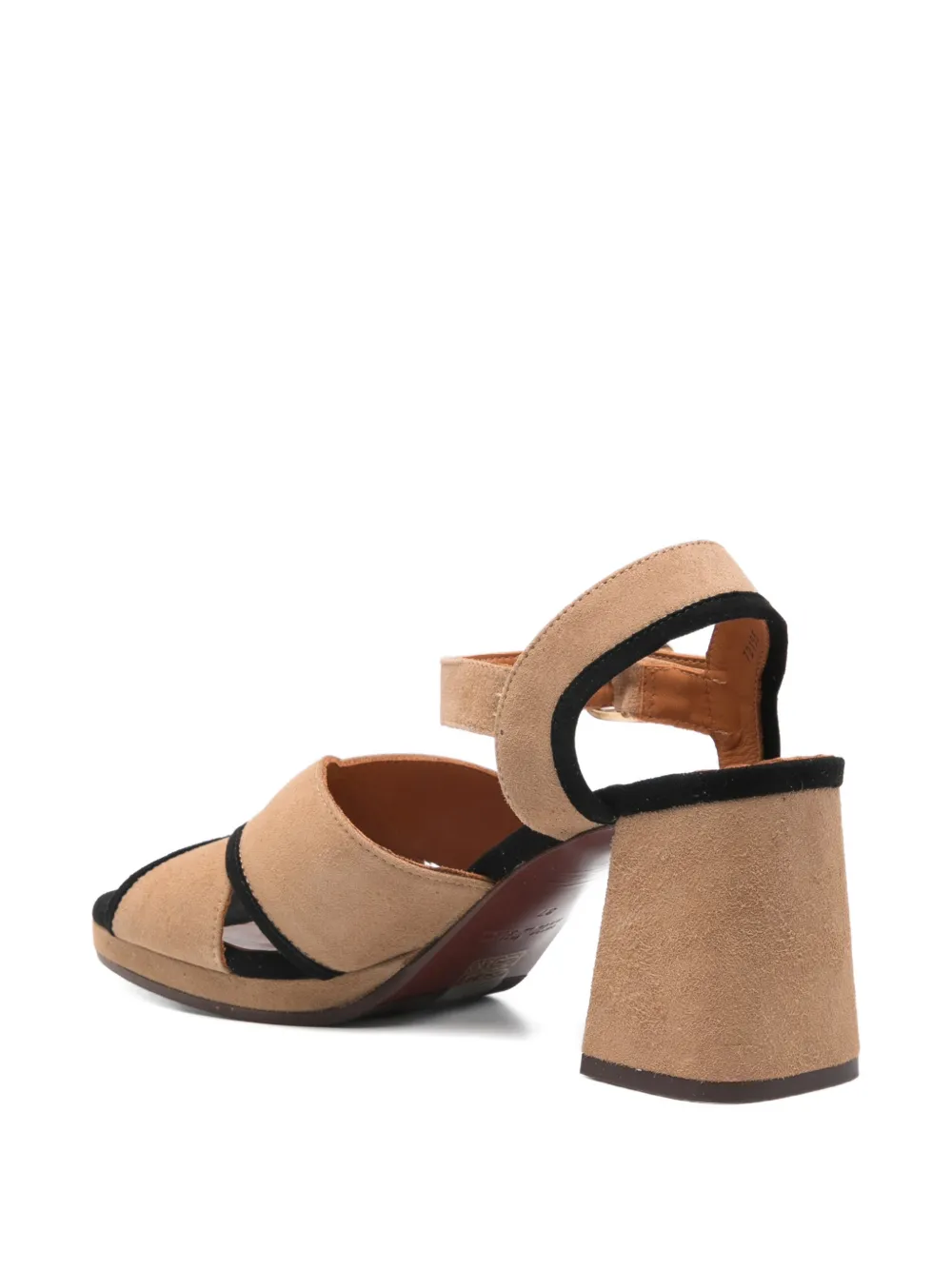 Chie Mihara Sandalen met gekruiste bandjes en gesp Bruin