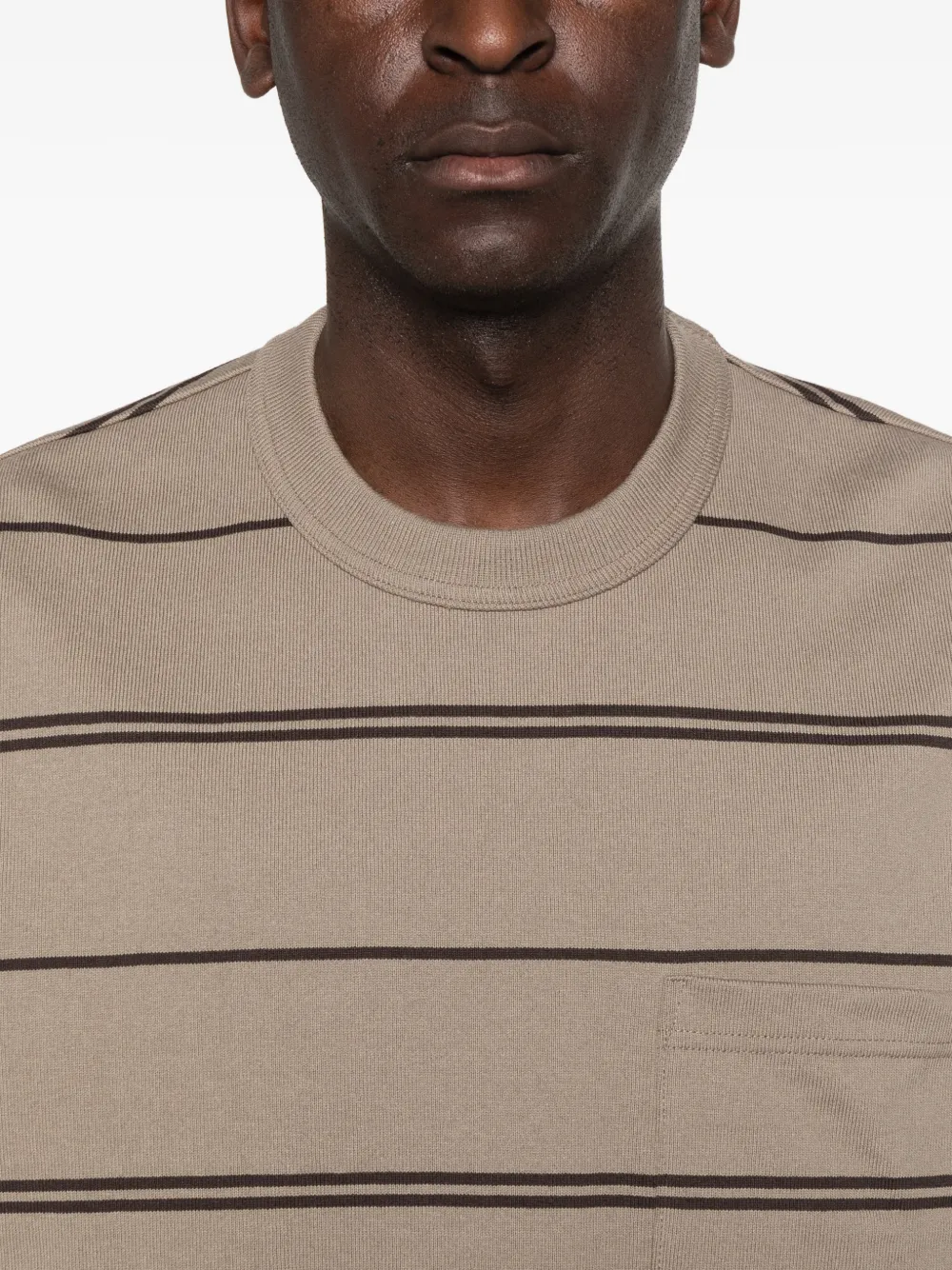 Comme des Garçons Homme T-shirt met borstzak Bruin