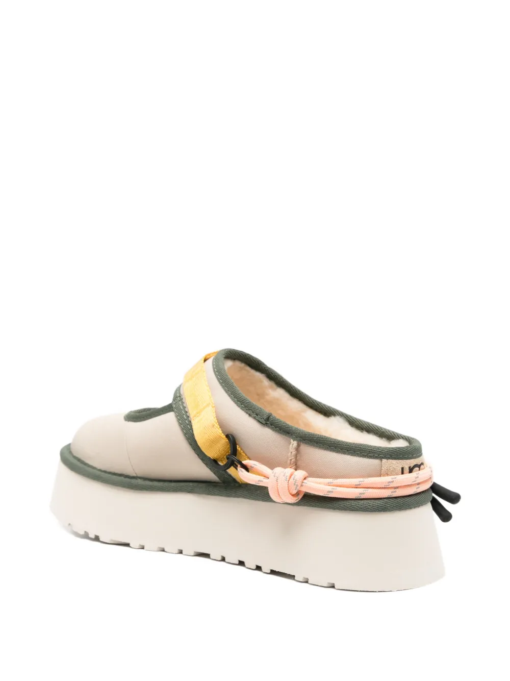 UGG Bea slippers met plateauzool Beige