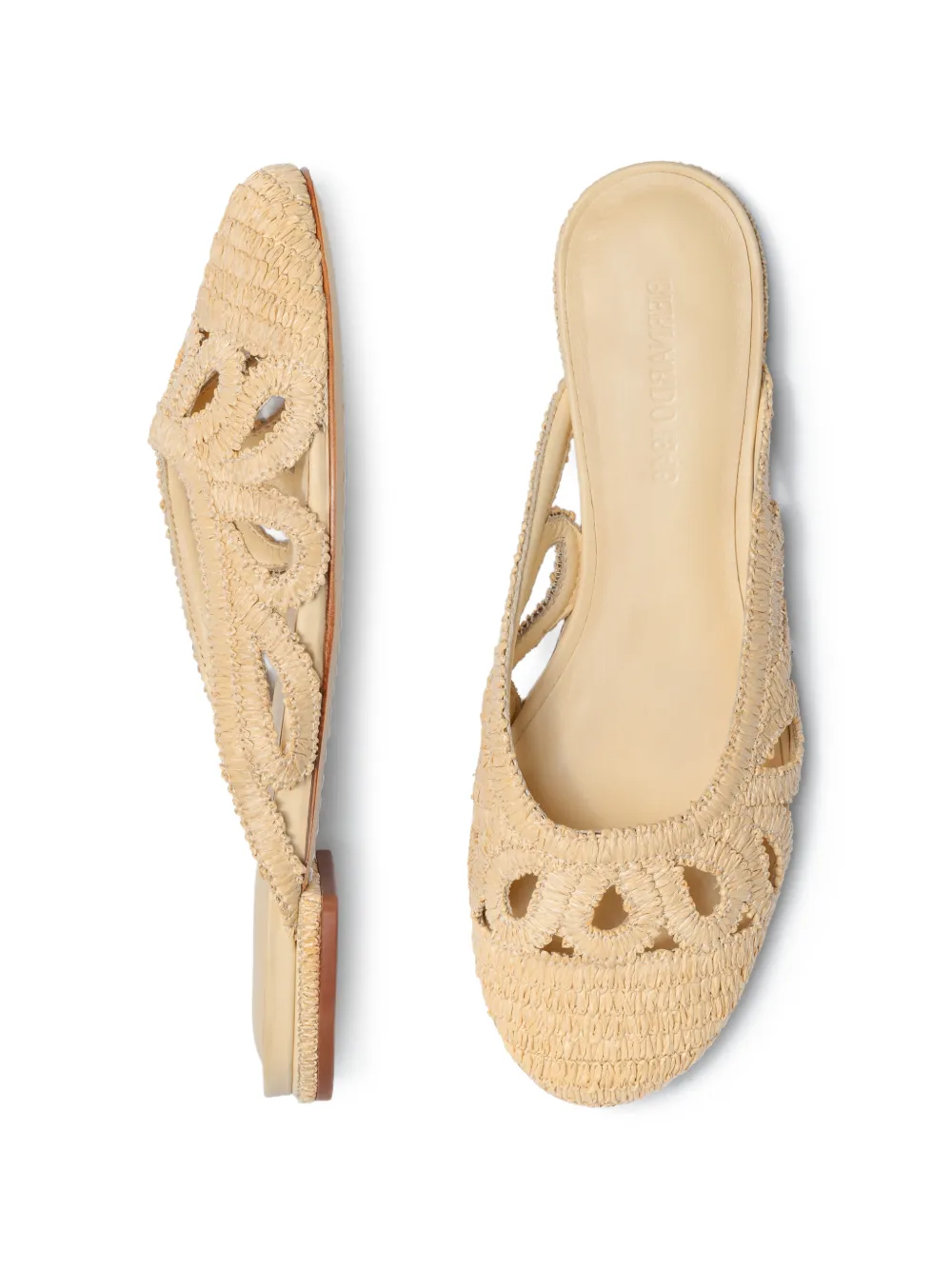 Bernardo Cappadocia raffia muiltjes met uitgesneden details Beige