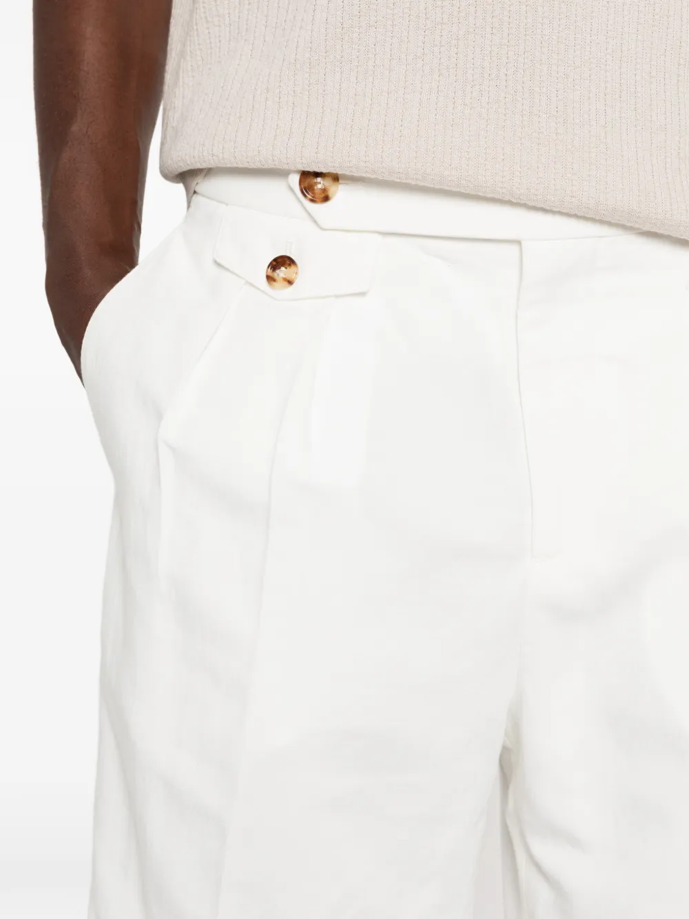 Brunello Cucinelli Shorts met knoopsluiting Wit