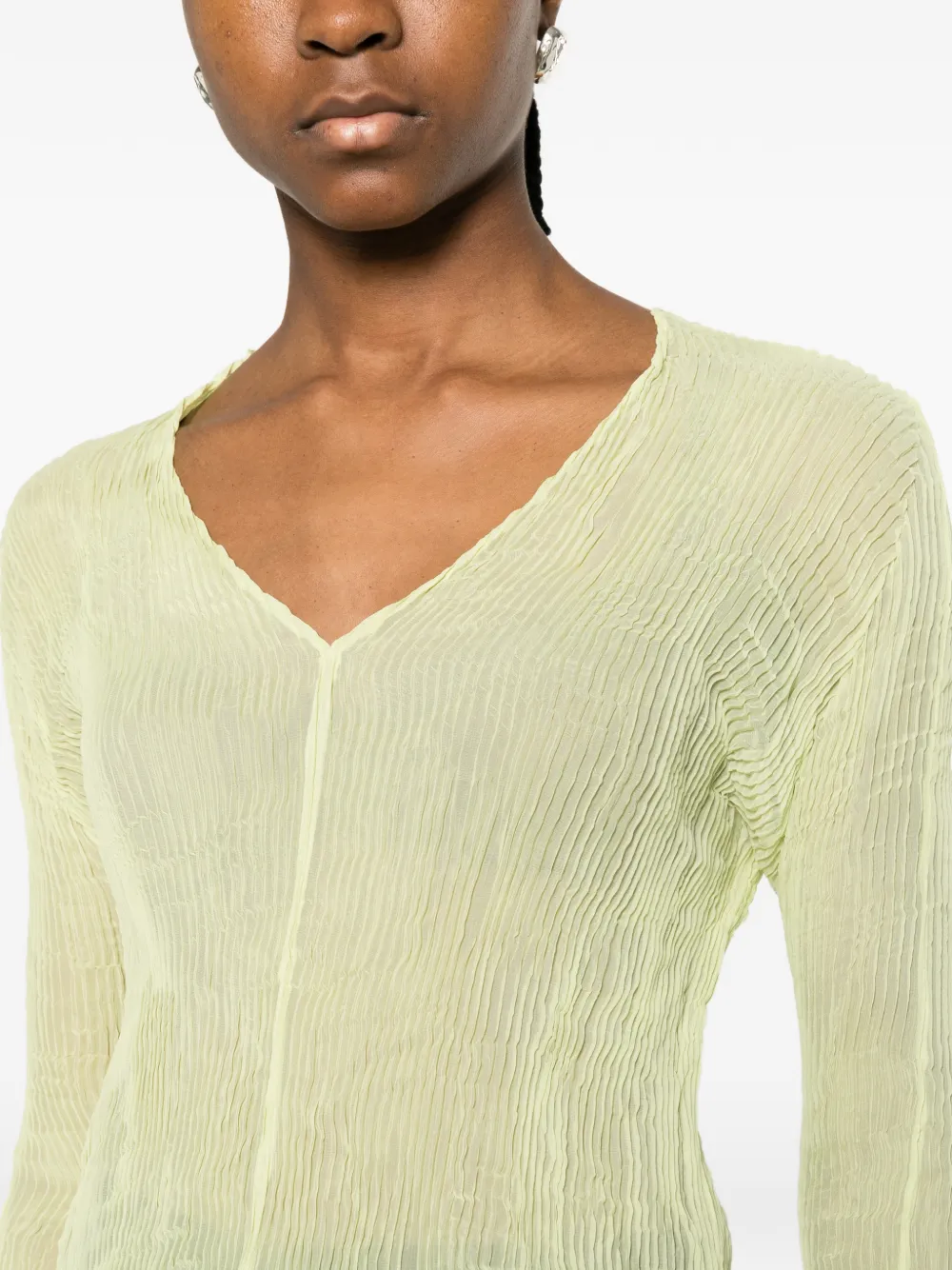 Issey Miyake T-shirt met V-hals en ruches Groen